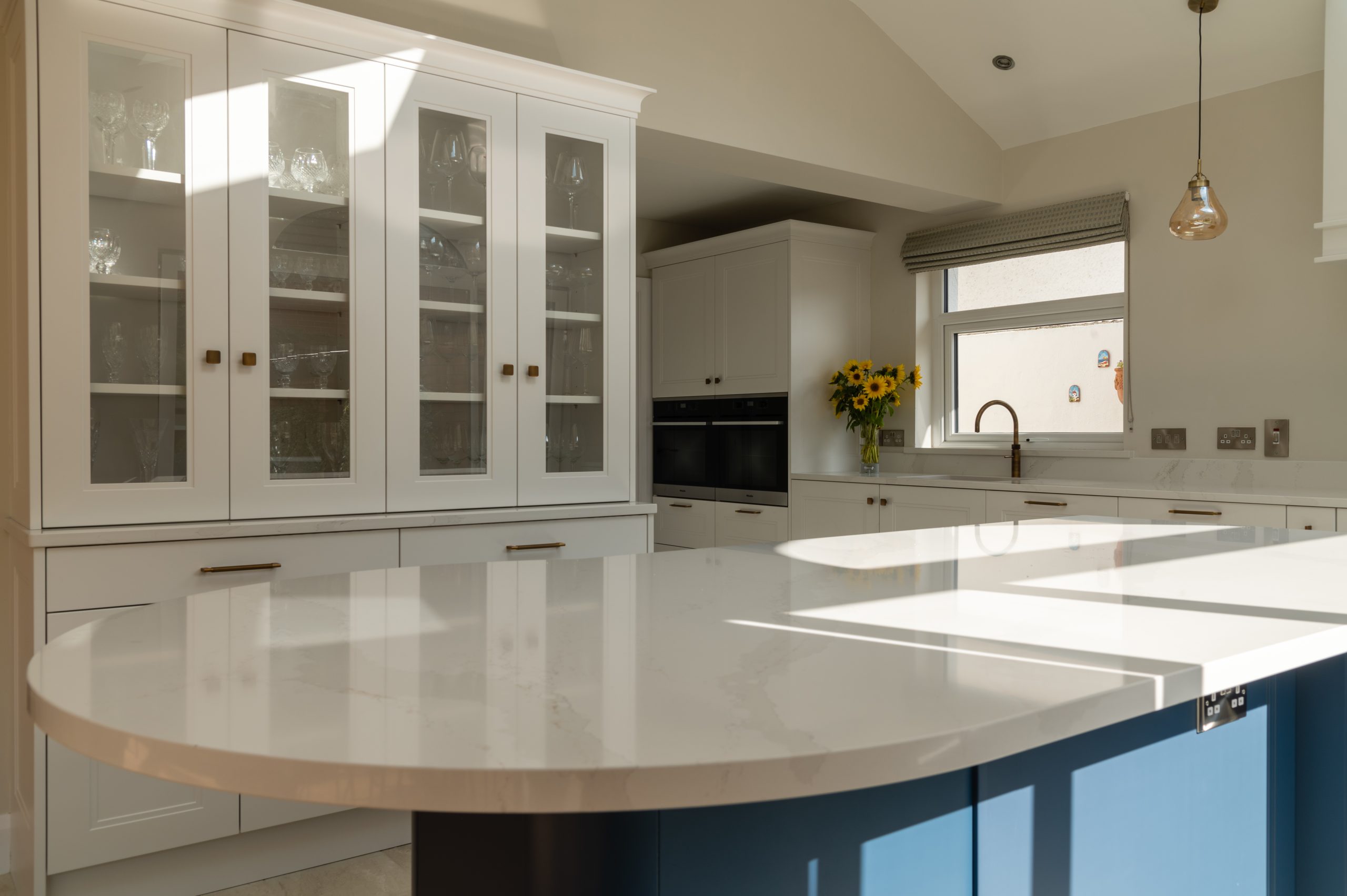 Read more about the article Stepped Shaker Kitchen